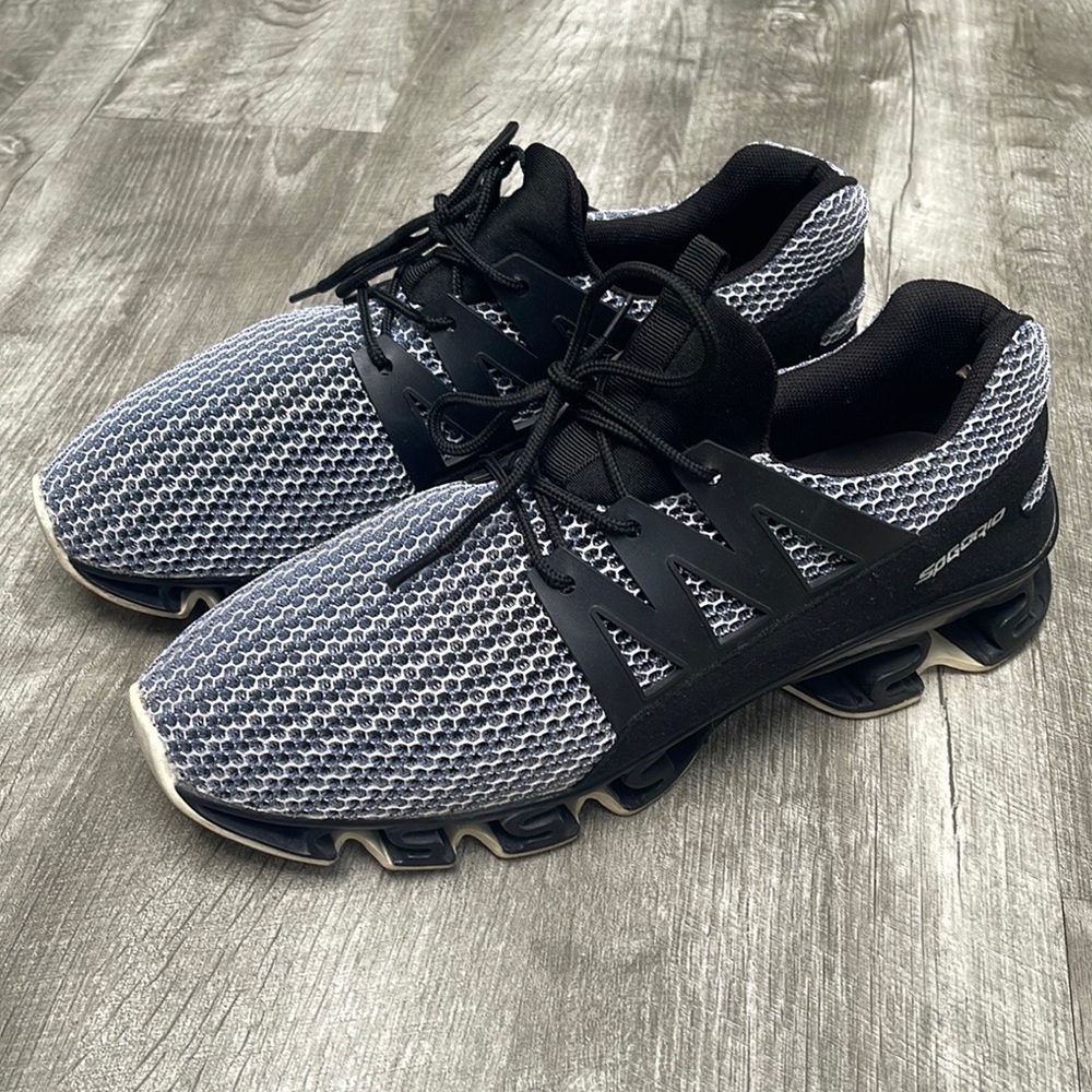 Spgorio Black & White Mesh Sneakers